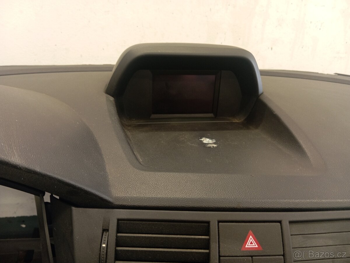 Palubní deska Opel Meriva - 5