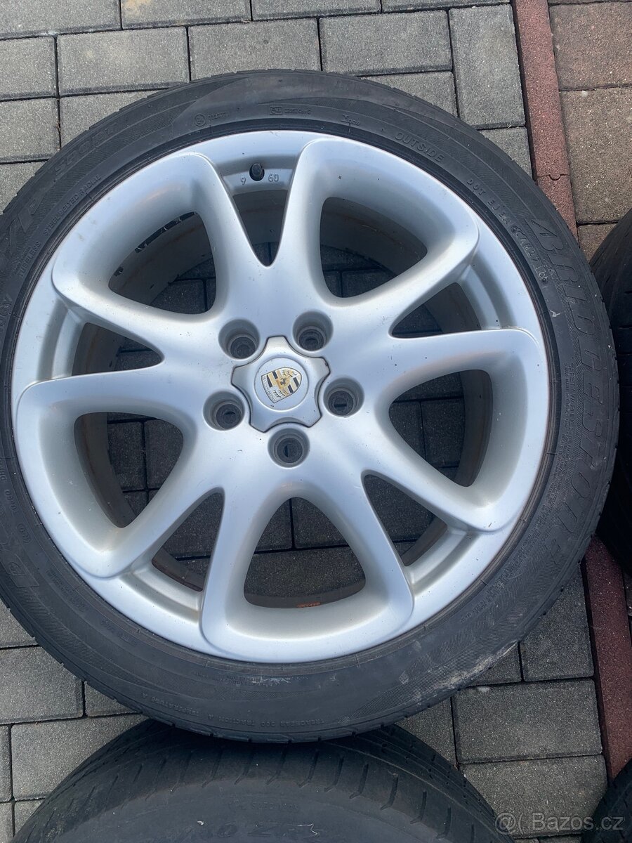 Porsche Cayenne kola R20 chvátá - 5