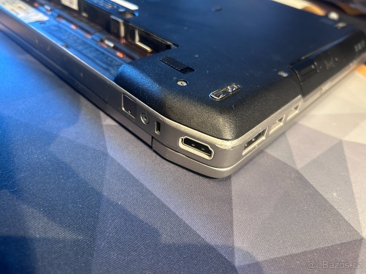 Dell Latitude E6420 - 5