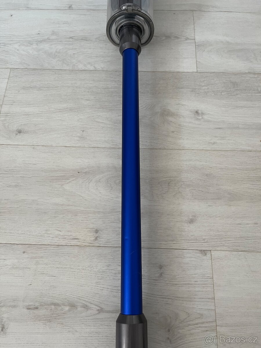 Tyčový a ruční vysavač Dyson V11 Absolute - 5