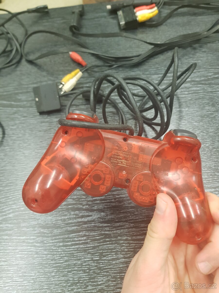 Ovladače a kabely k PS2 - 5