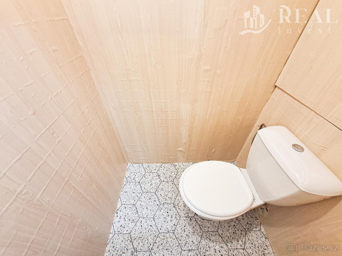 Pronájem byt 2+1, 62 m 2, OV, ul. 17 listopadu, Chomutov. - 5