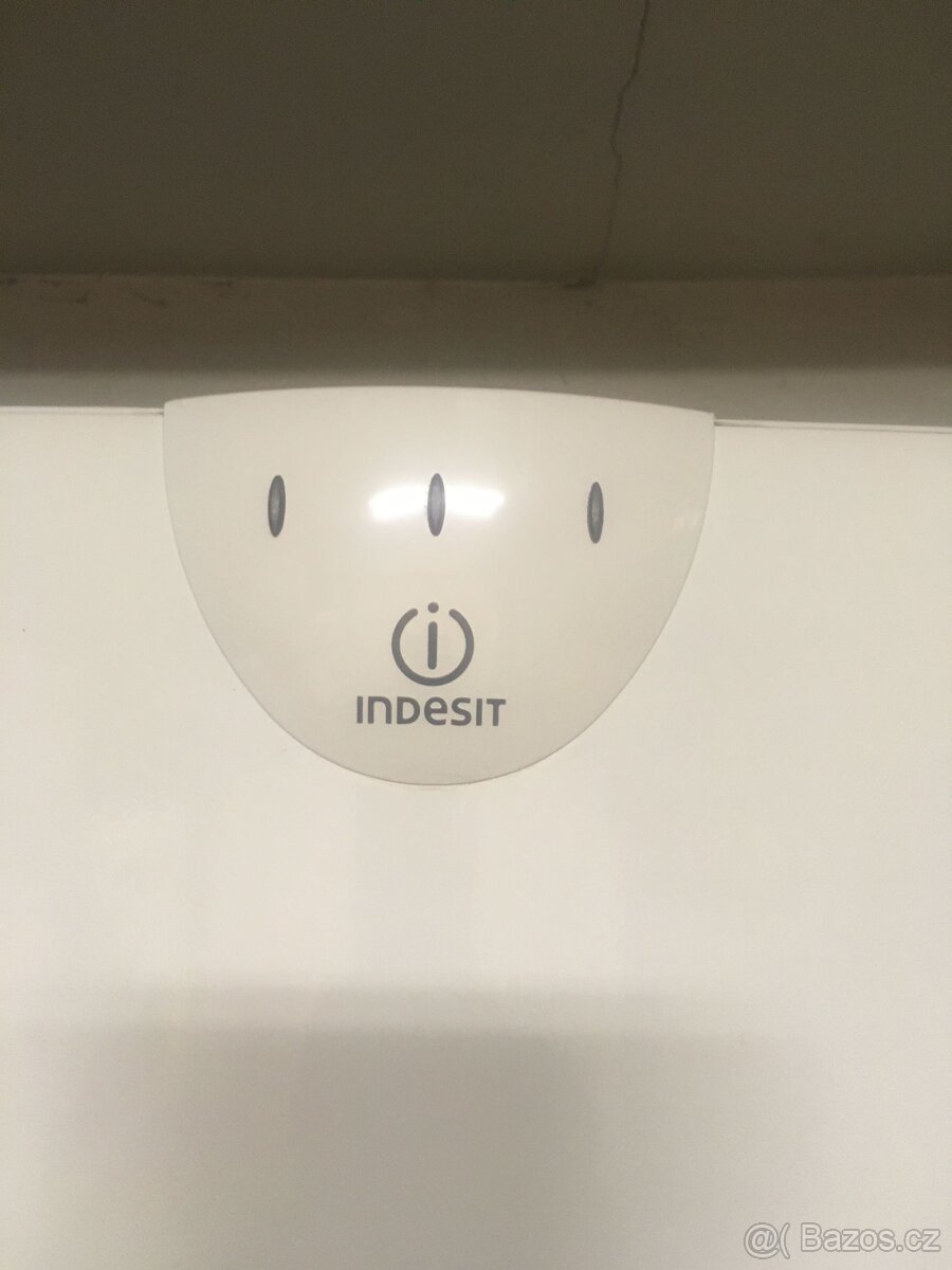 Lednička s mrazákem insesit - 5