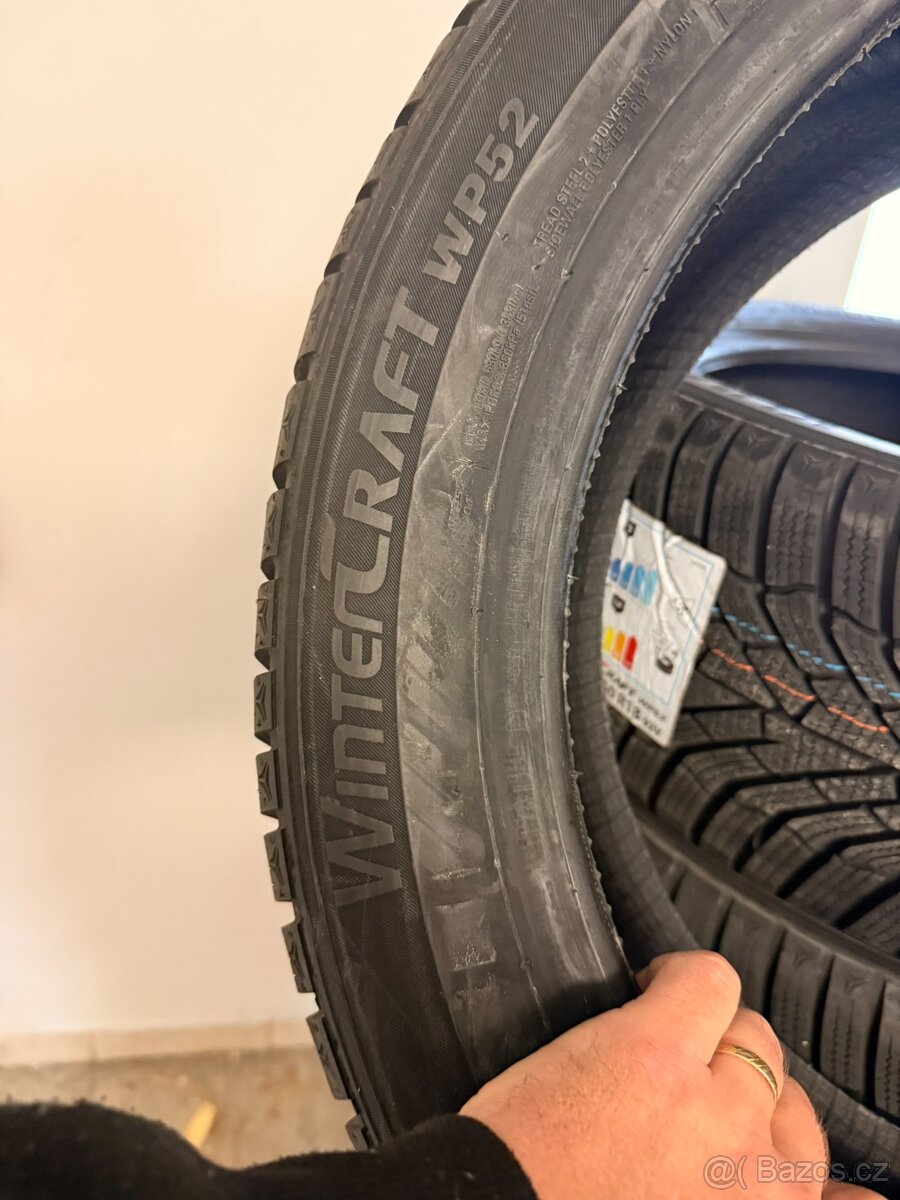 215/50 R18 92V Kumho WinterCraft WP52 - 5