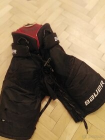 hokejová výstroj(hokejka+helmy+kalhoty+taška+chrániče) - 5