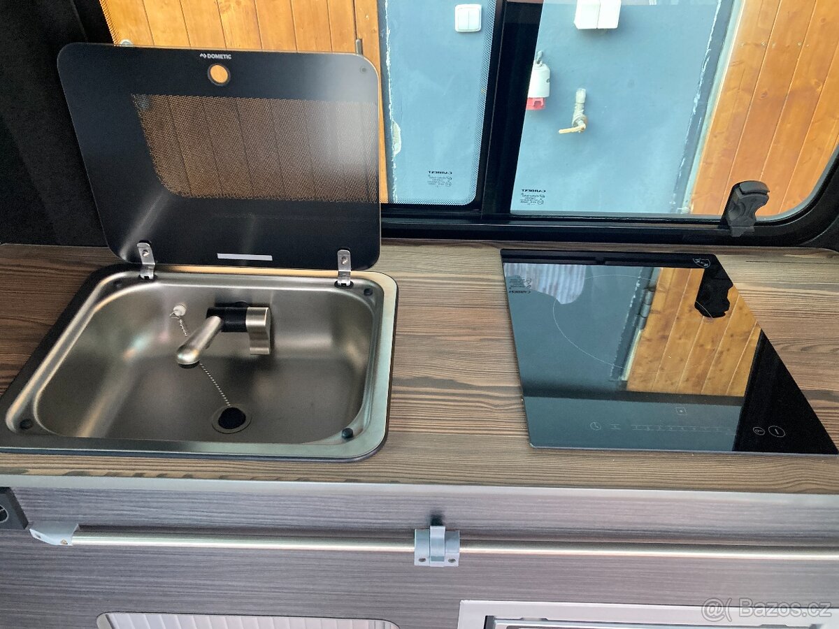 OBYTNÁ VESTAVBA VOLKSWAGEN TRANSPORTER T5,T6, -DPH - 5