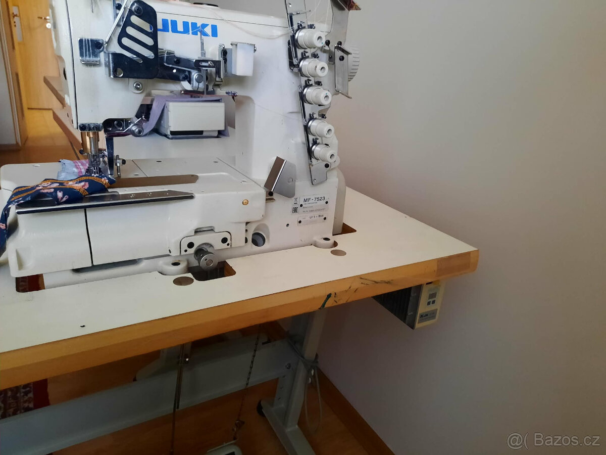 Průmyslový coverlock Juki MF-7523 - 5
