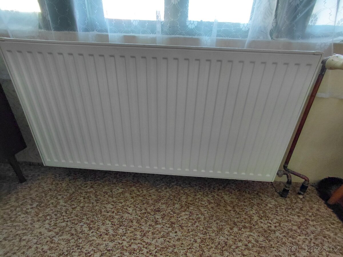 Dva deskové radiátory - 5