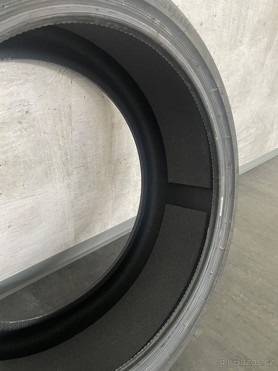 Originální nové pneu Bridgestone 285/35R22 106Y č.PN22 - 5