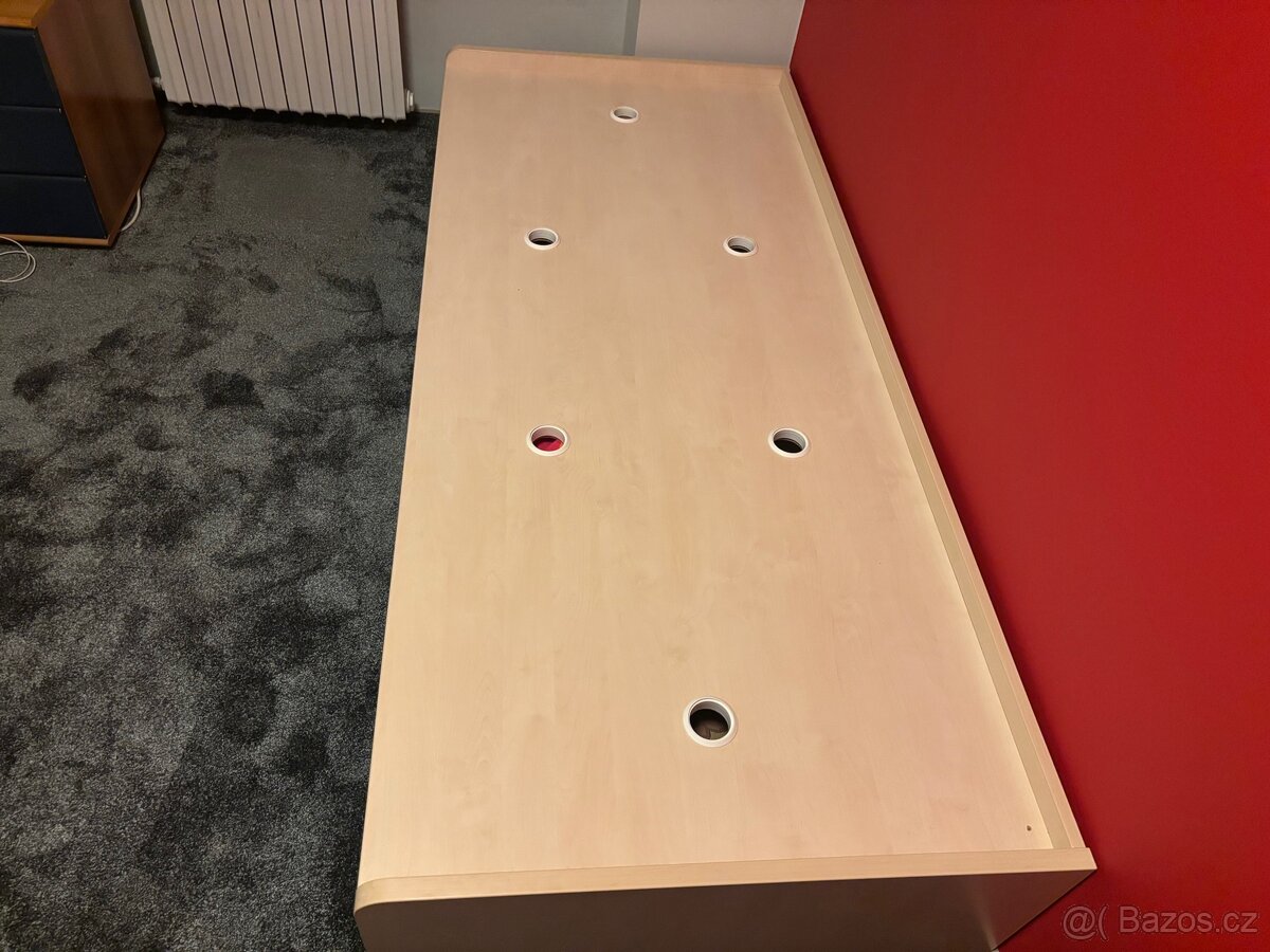 Postel s úložným prostorem - 5