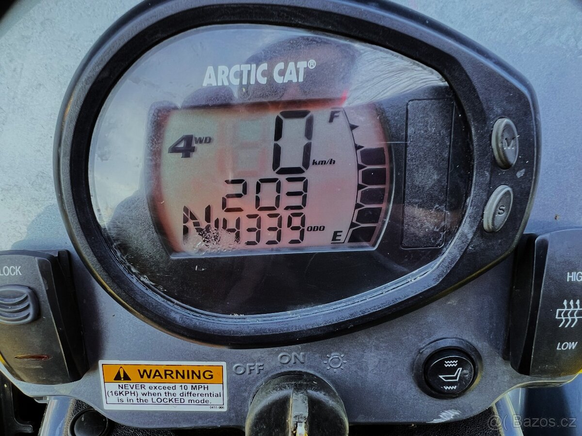 Čtyřkolka Arctic Cat 700 TRV - 5