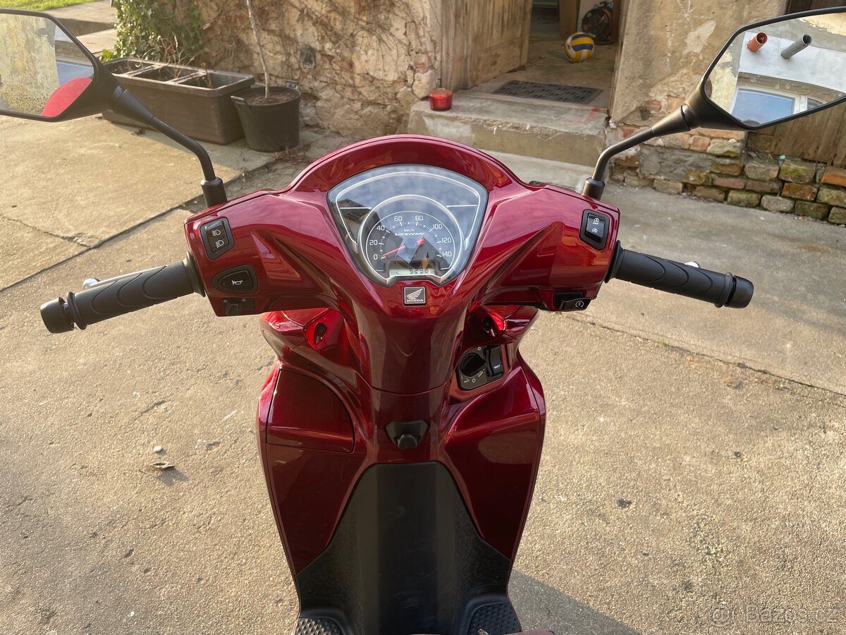 Skútr Honda Vision 110 - 5