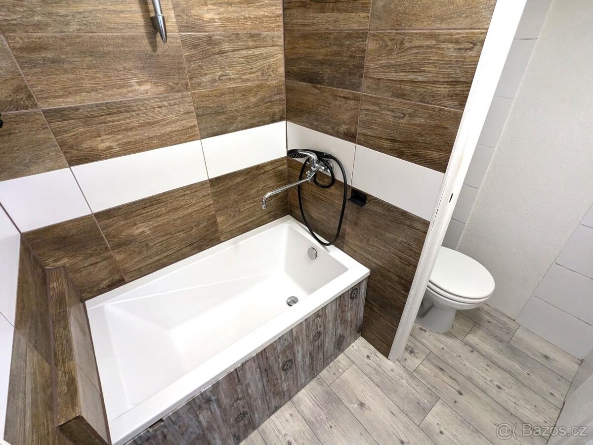 Pronájem bytu 1+1 v ulici Krušnohorská 1662 v Jirkově - 5