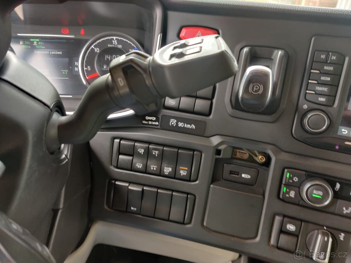 Tahač návěsů SCANIA S500 A6x2NB - 5