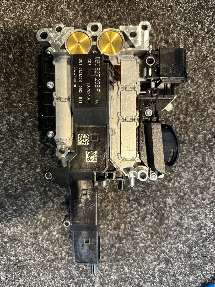 AUDI S-Tronic řídící jednotka TCU 0B5 DL501 0B5927256F - 5