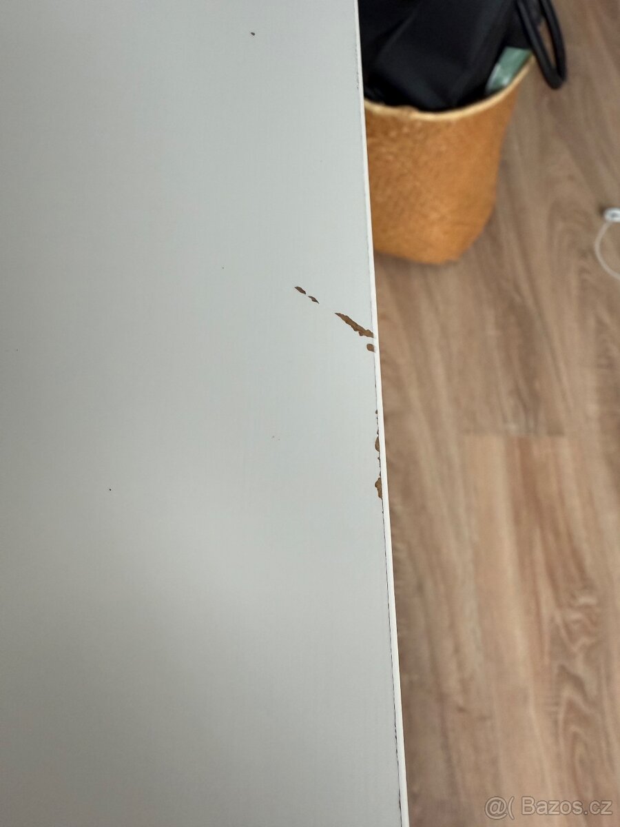 Psací stůl a kontejner se šuplíky MICKE Ikea - 5