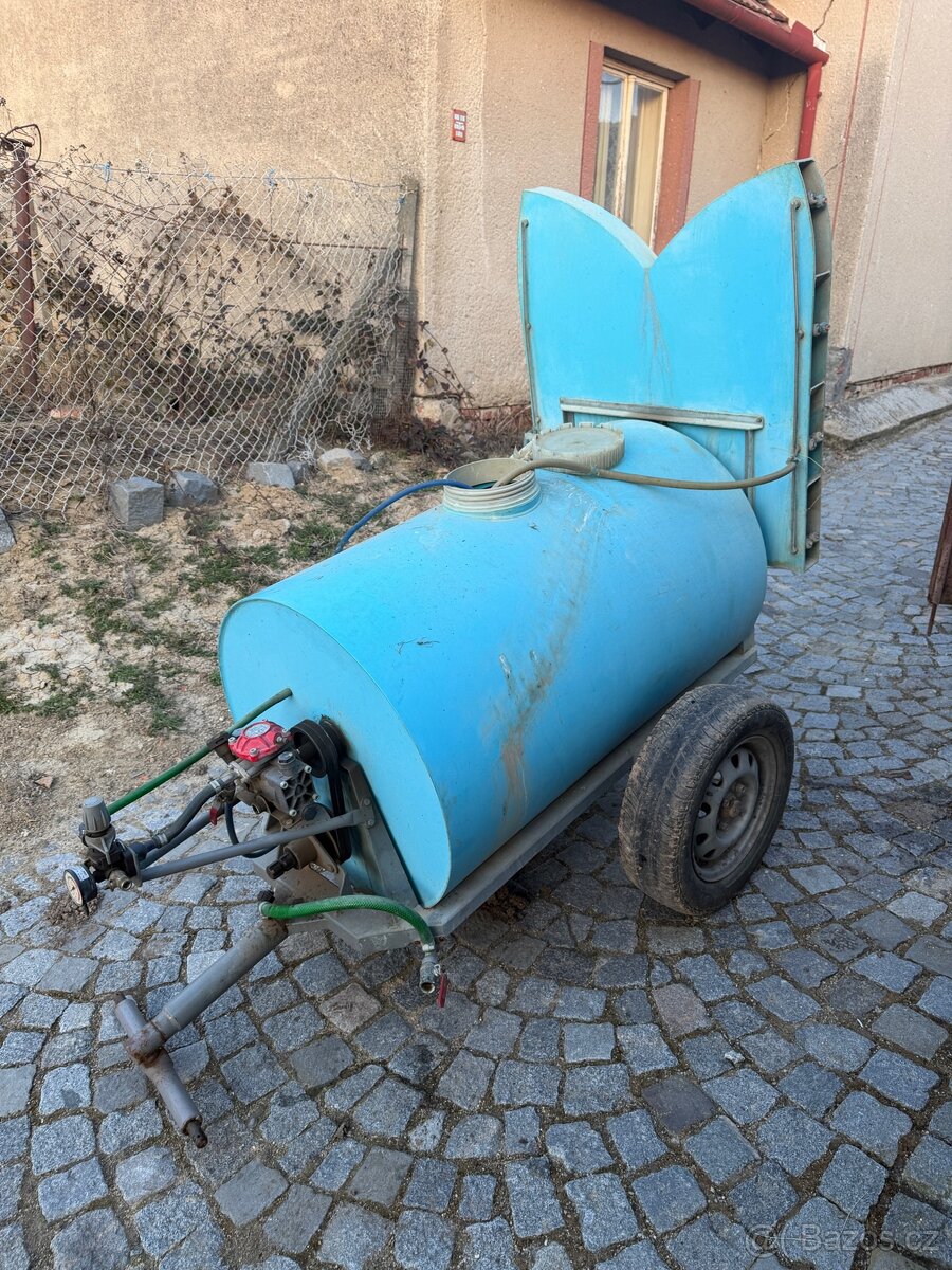 Postřikovač 600L - 5