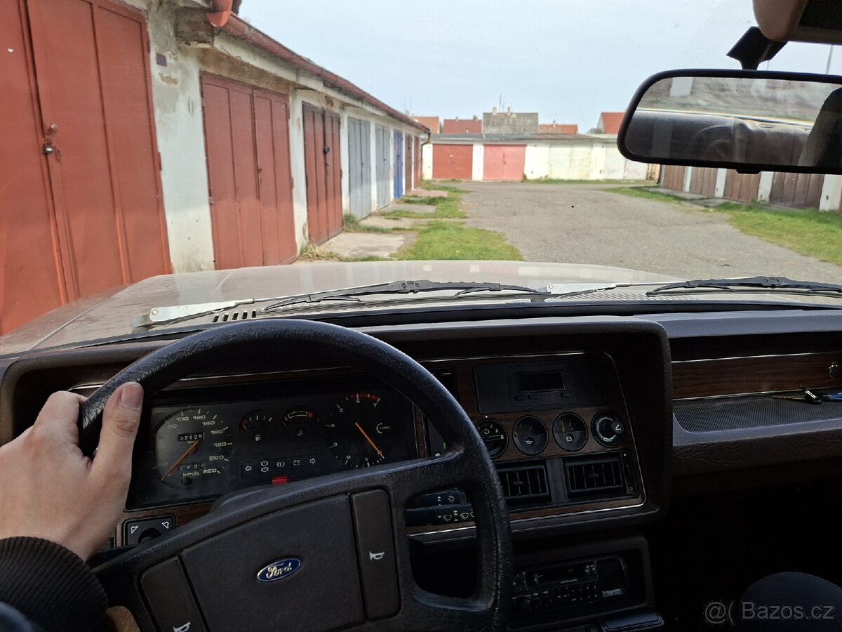 Ford Granada 2.3L v6 - 5