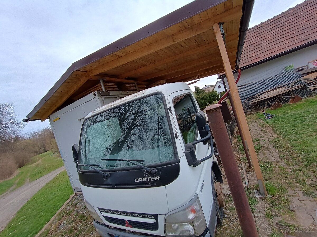 Střešní štít, větrný spojler, Mitsubishi - 5