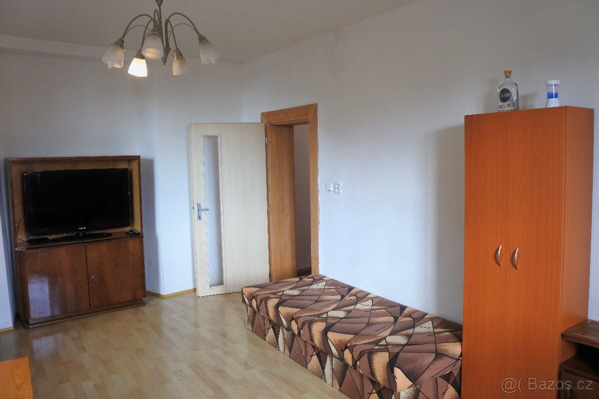 Pronájem v RD, pro firmy - 4-5 lůžek, Chýnov - 5