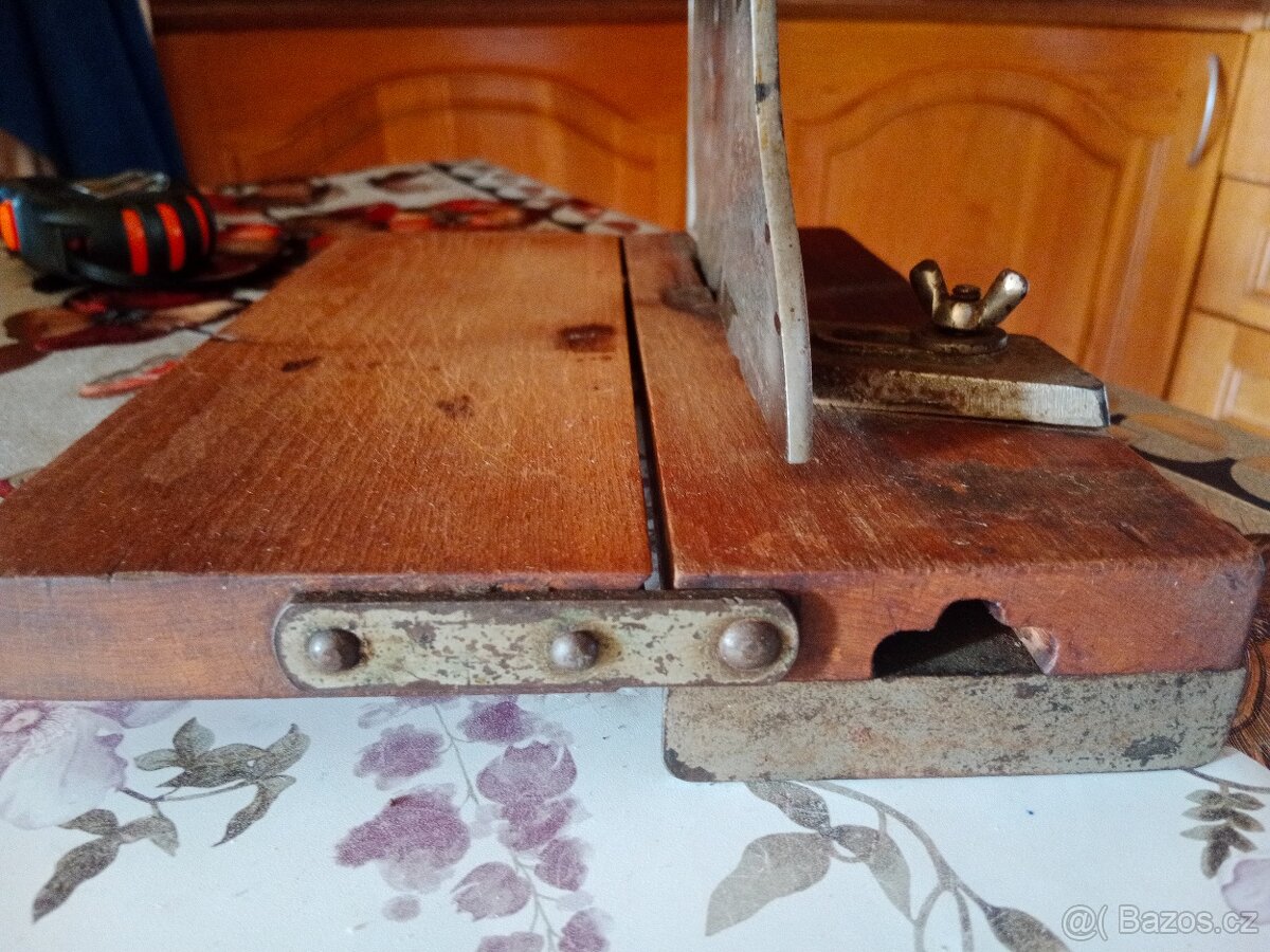 Kráječ na chleba retro 1000kč - 5