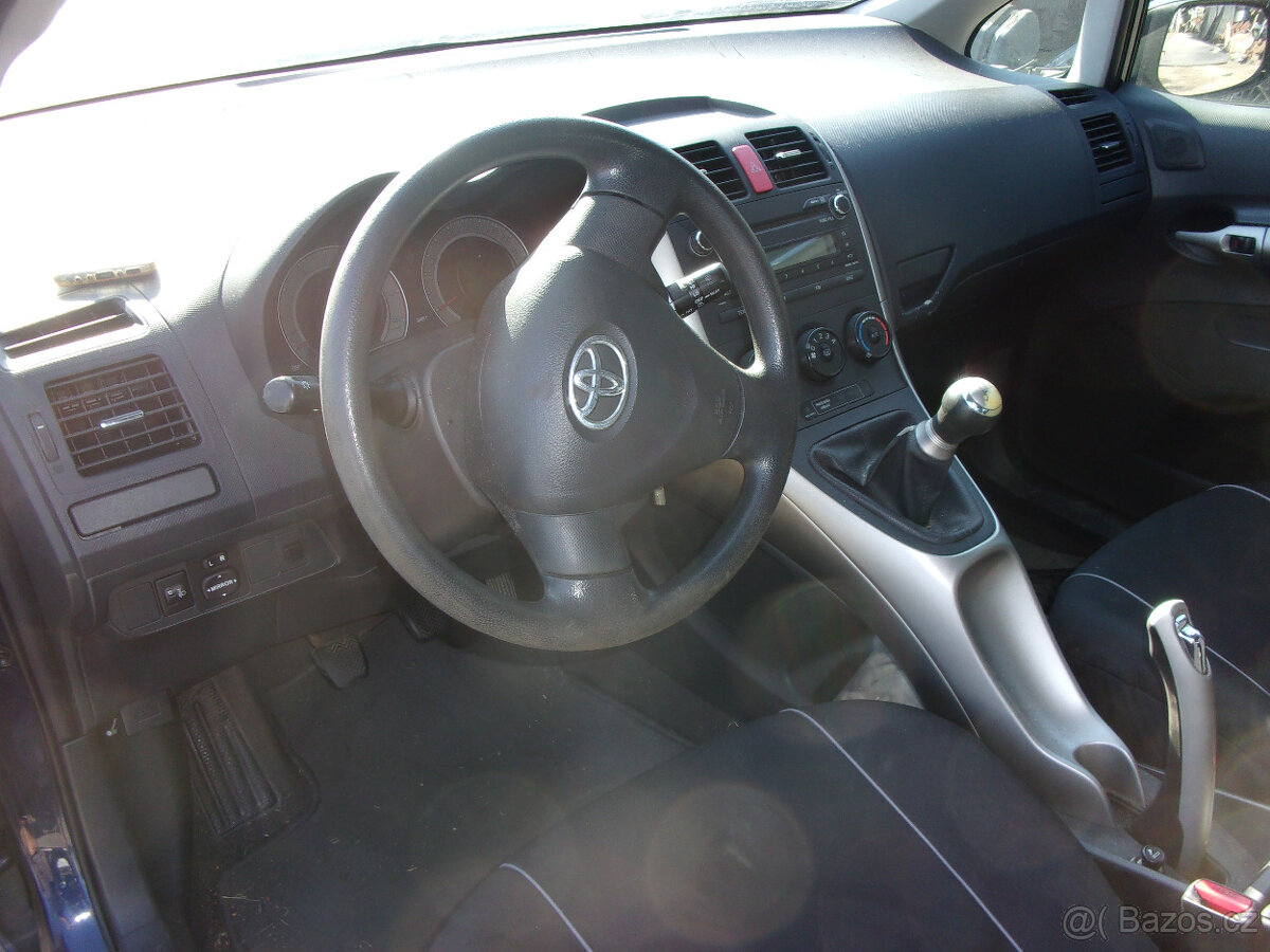 Toyota Auris - 5