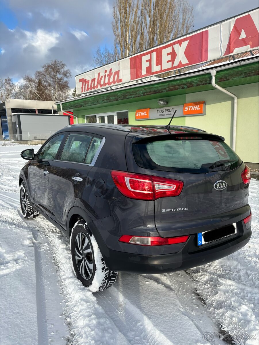 KIA SPORTAGE 3 - 5