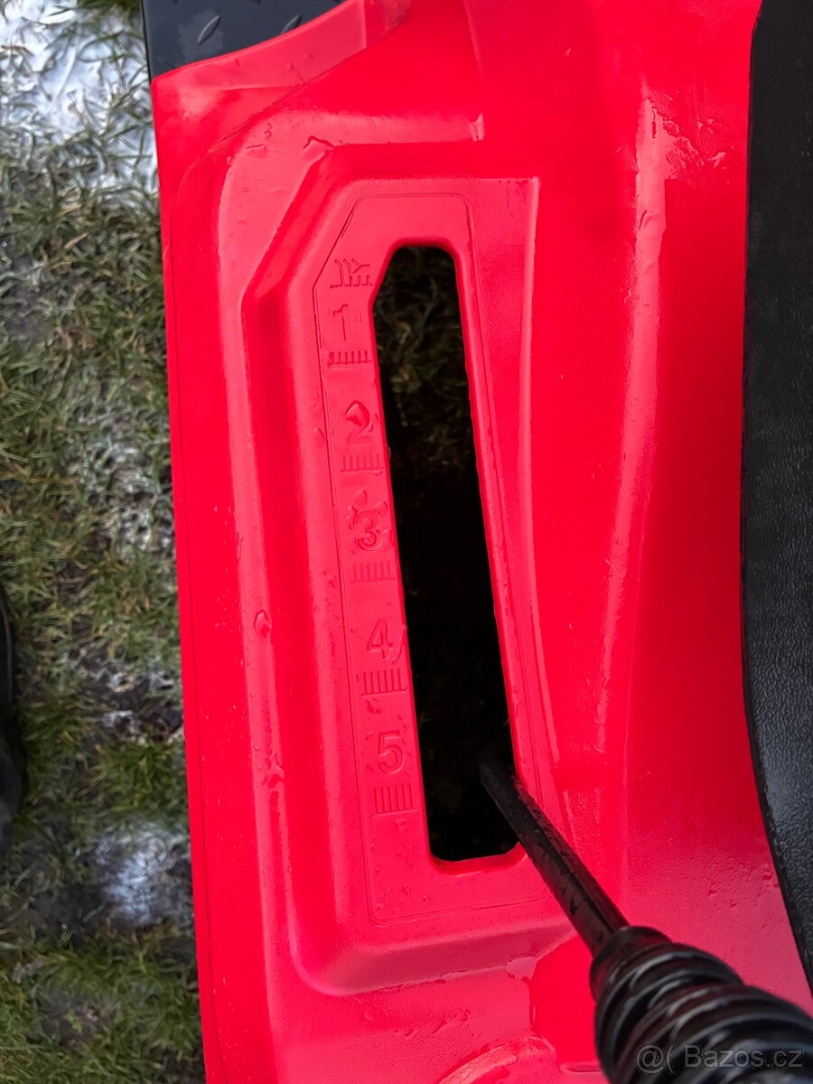 Zahradní traktor Hecht 5169 - 5