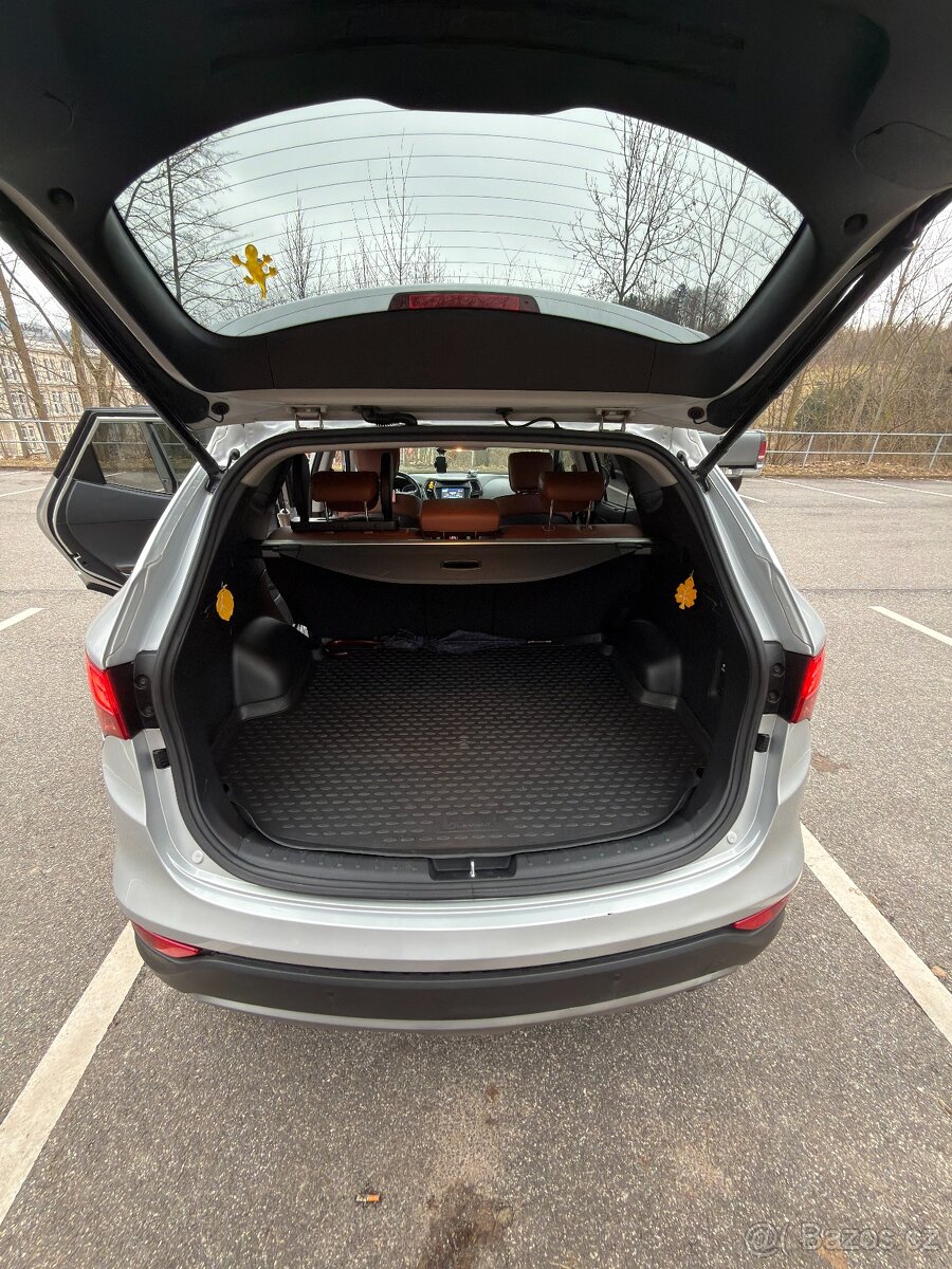 Hyundai Santa Fe - 5