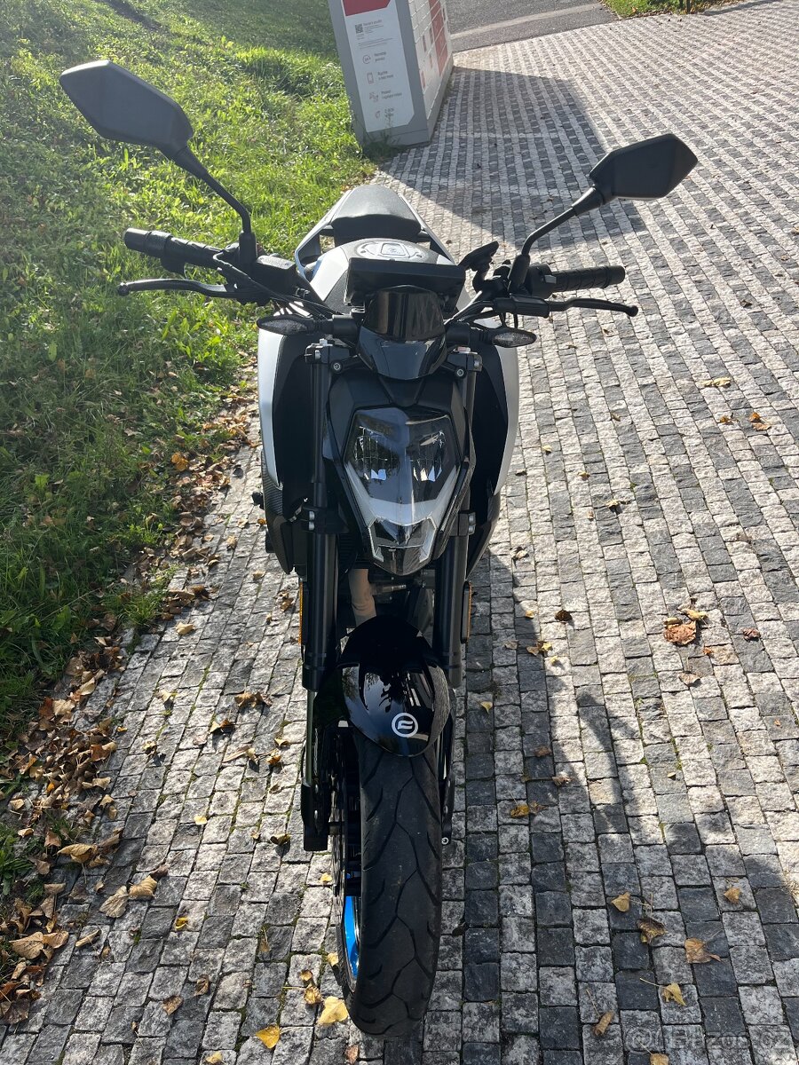 CFMOTO 300NK (2024) - 5