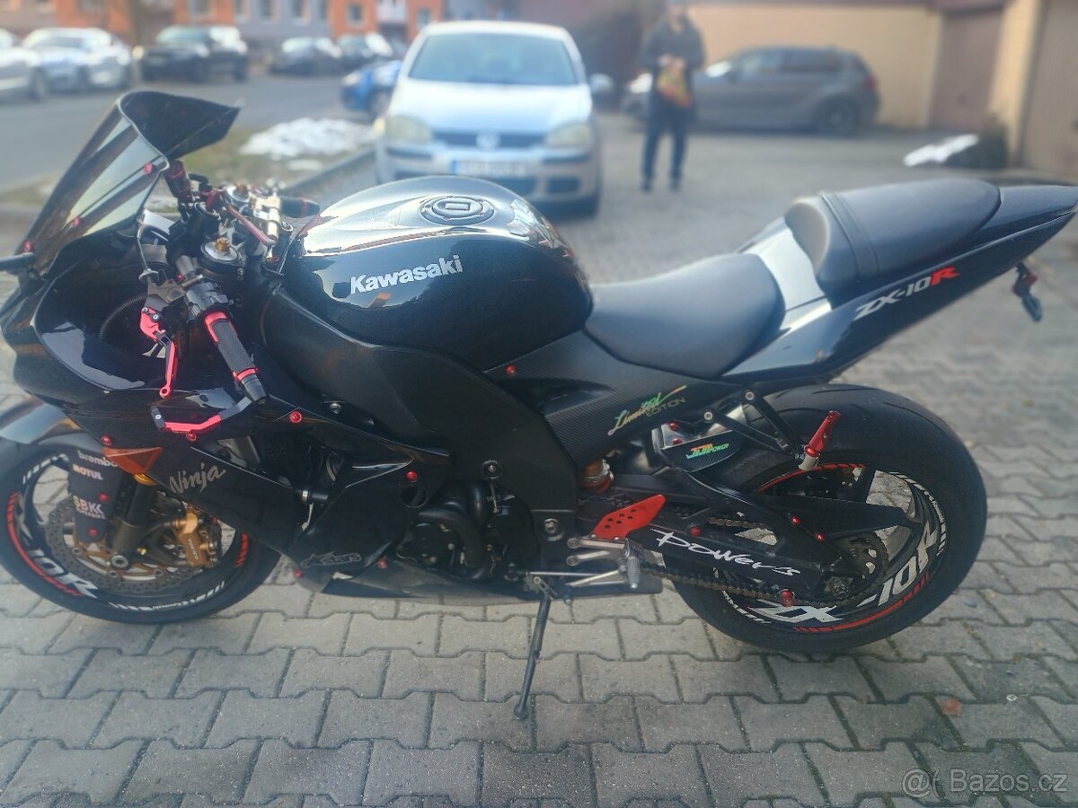 Kawasaki ZX10R 2004 - 5