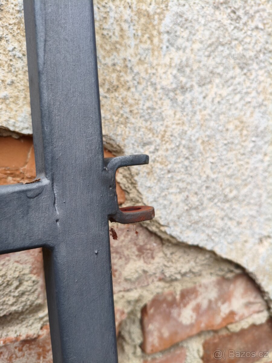 Brána kovová dvoukřídlá - 5