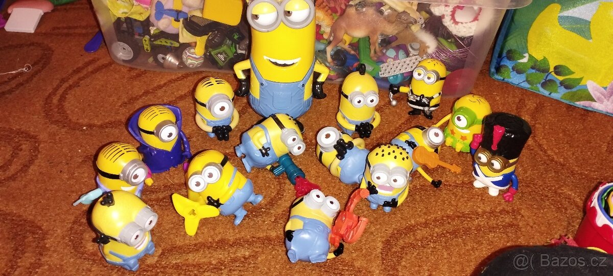 Plný úložný box hraček...všeho chuť - 5