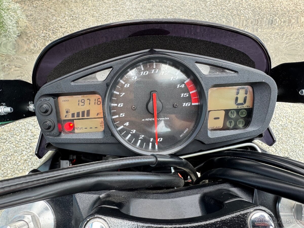 Suzuki GSR 600 72kW - 5