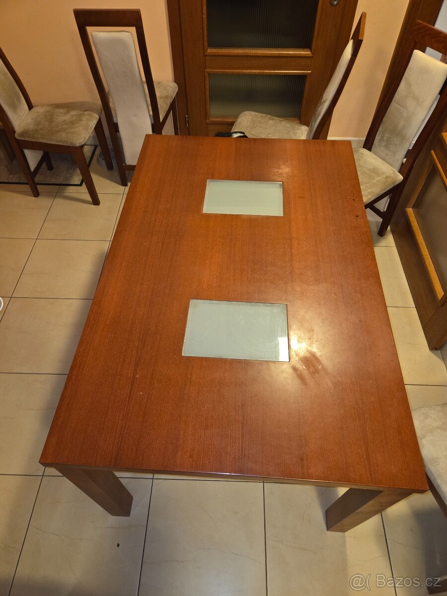 Jídelní stůl + židle - 5