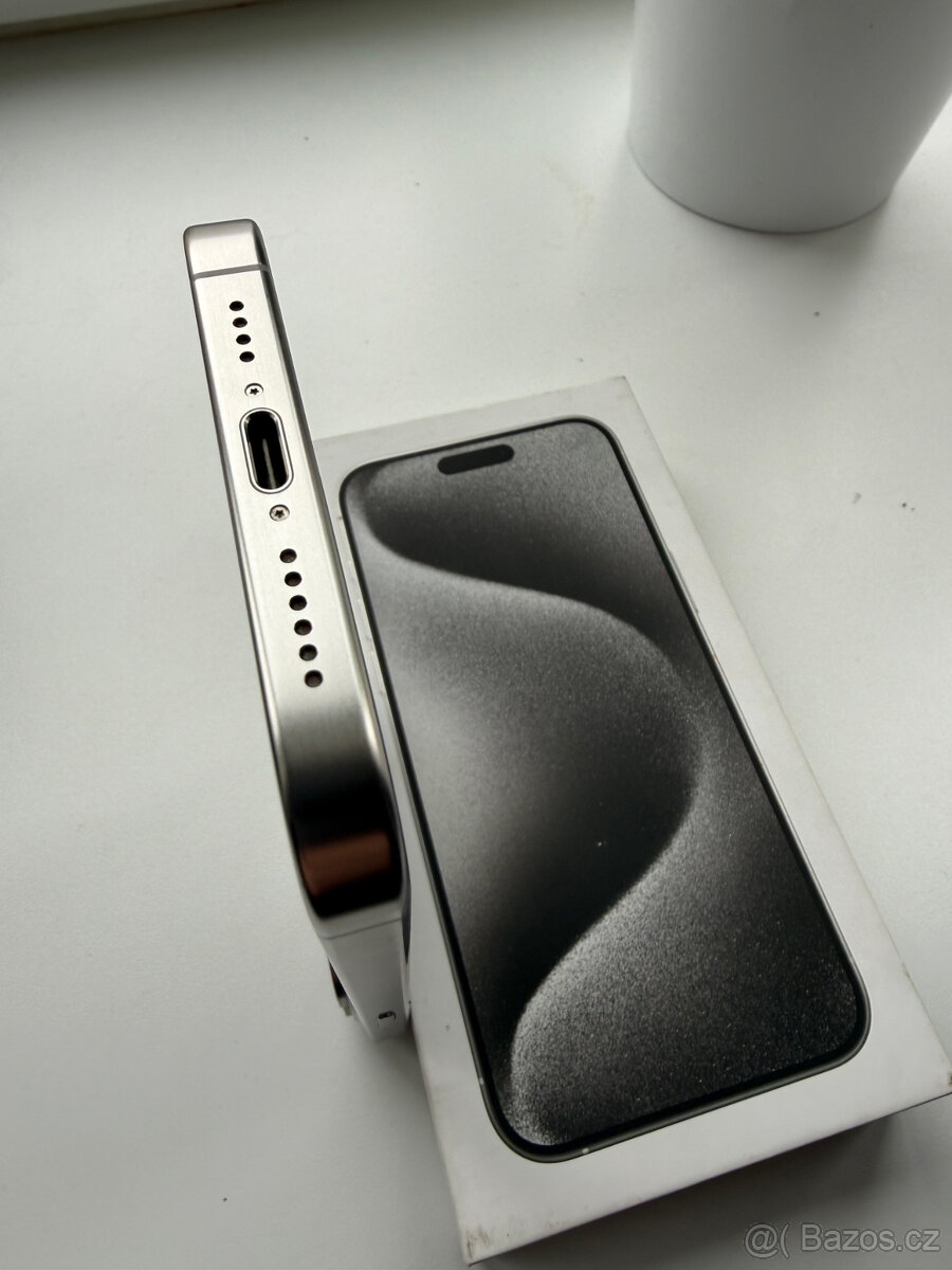 iPhone 15 PRO MAX 256 GB - Top stav - 100% kondice baterie - 5