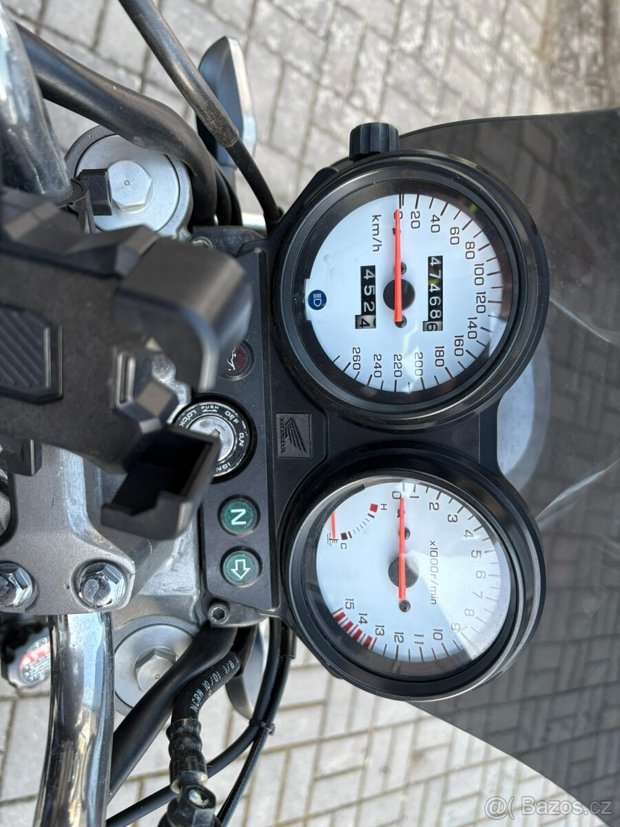 Prodám Hondu Hornet 600 - 5