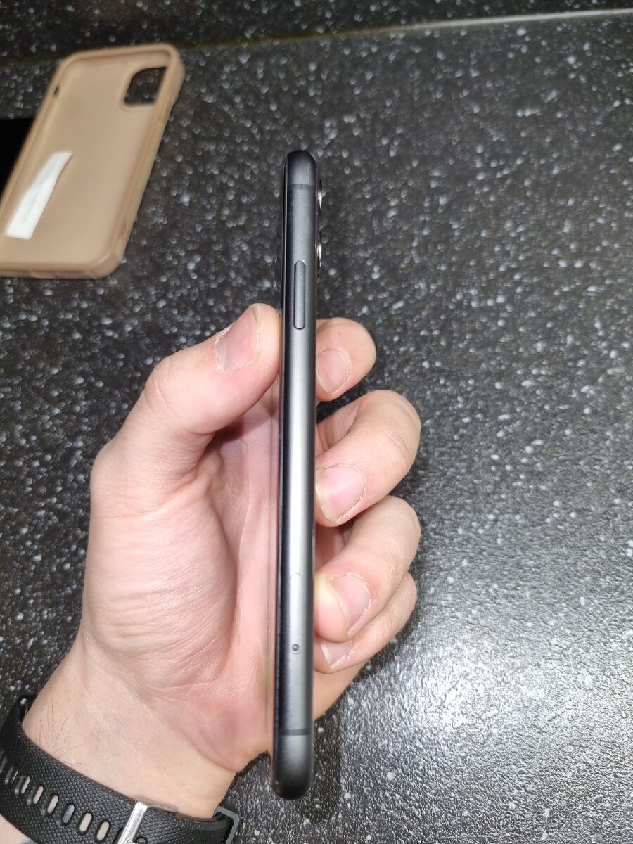 iPhone 11 128GB černý - 5
