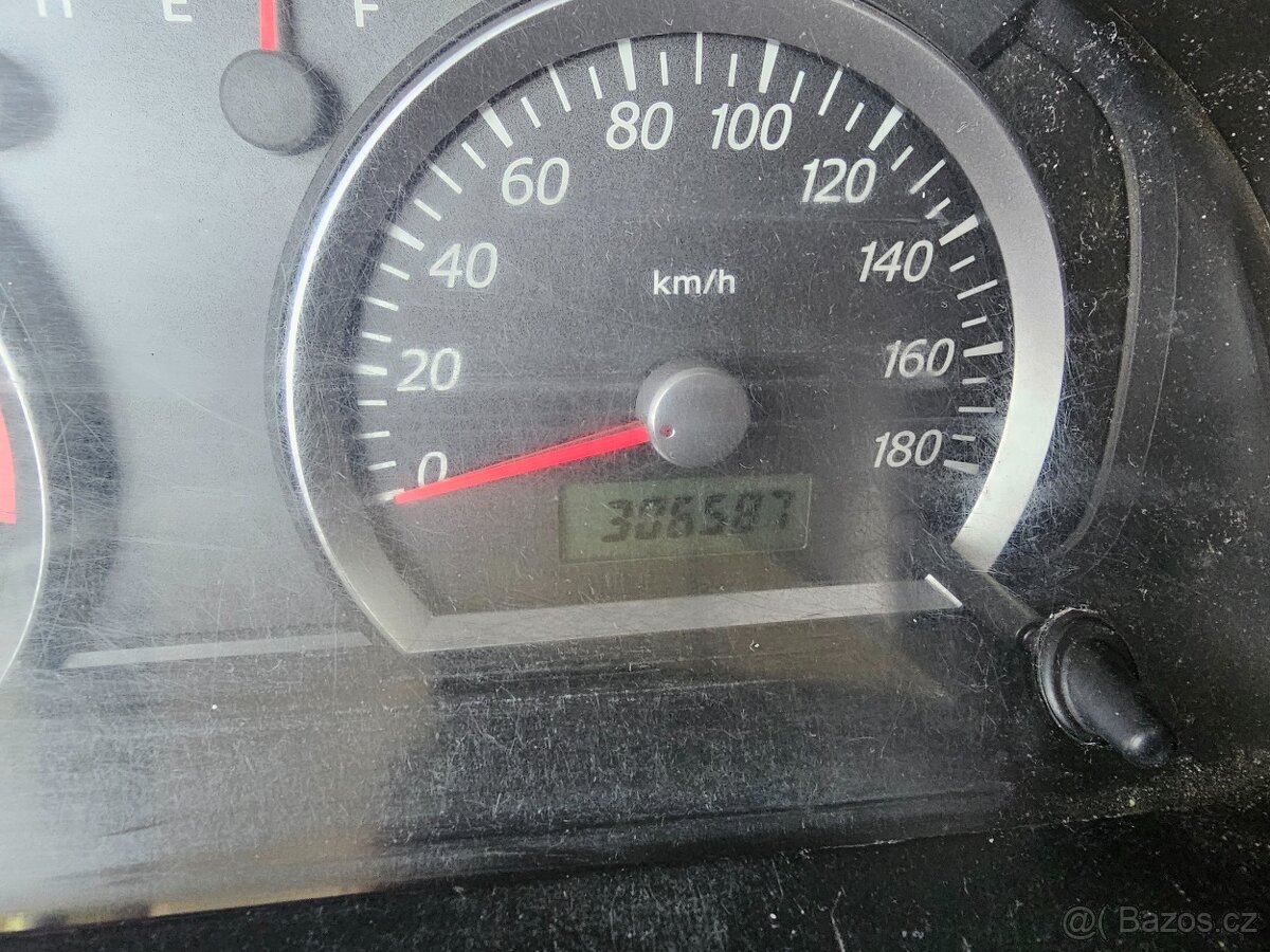 Suzuki Jimny 1.3 rok 2010 - 5