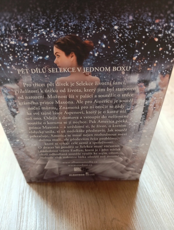 Selekce box 1-5 + kniha Šťastně až navěky - TOP STAV - 5