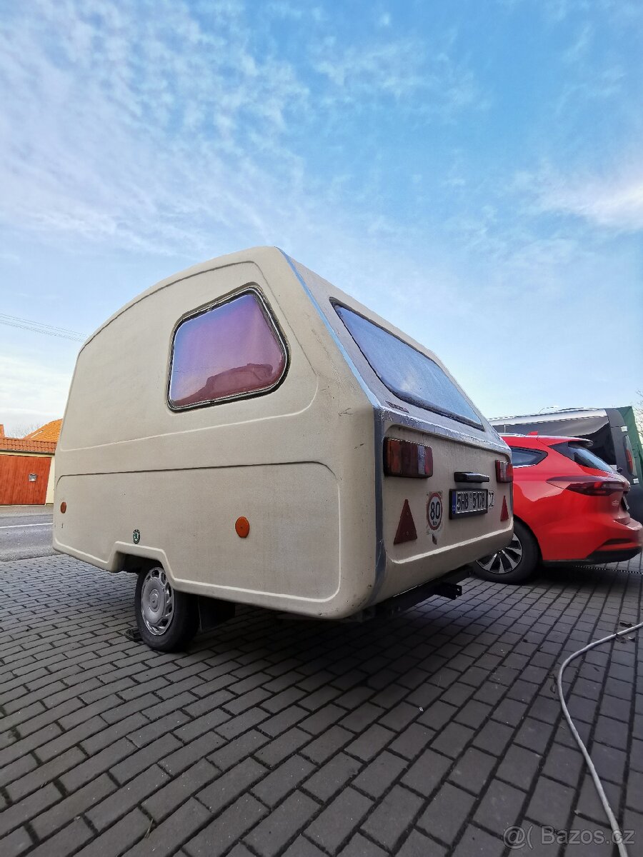 Polsky karavan N126, Polak N126, Lednice, Naftové topeni - 5
