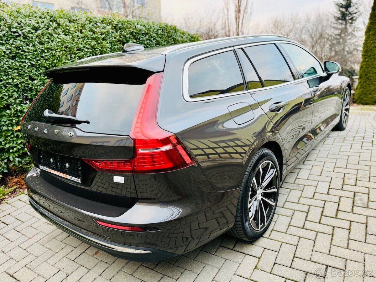 Volvo V60 T6 257kW Recharge 4x4 Koup.ČR,TAŽNÉ,2022,69tkm - 5