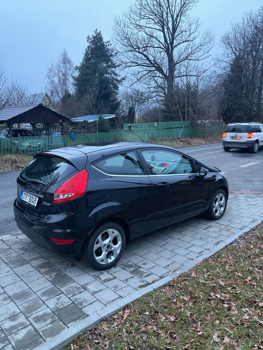 Ford Fiesta - 5