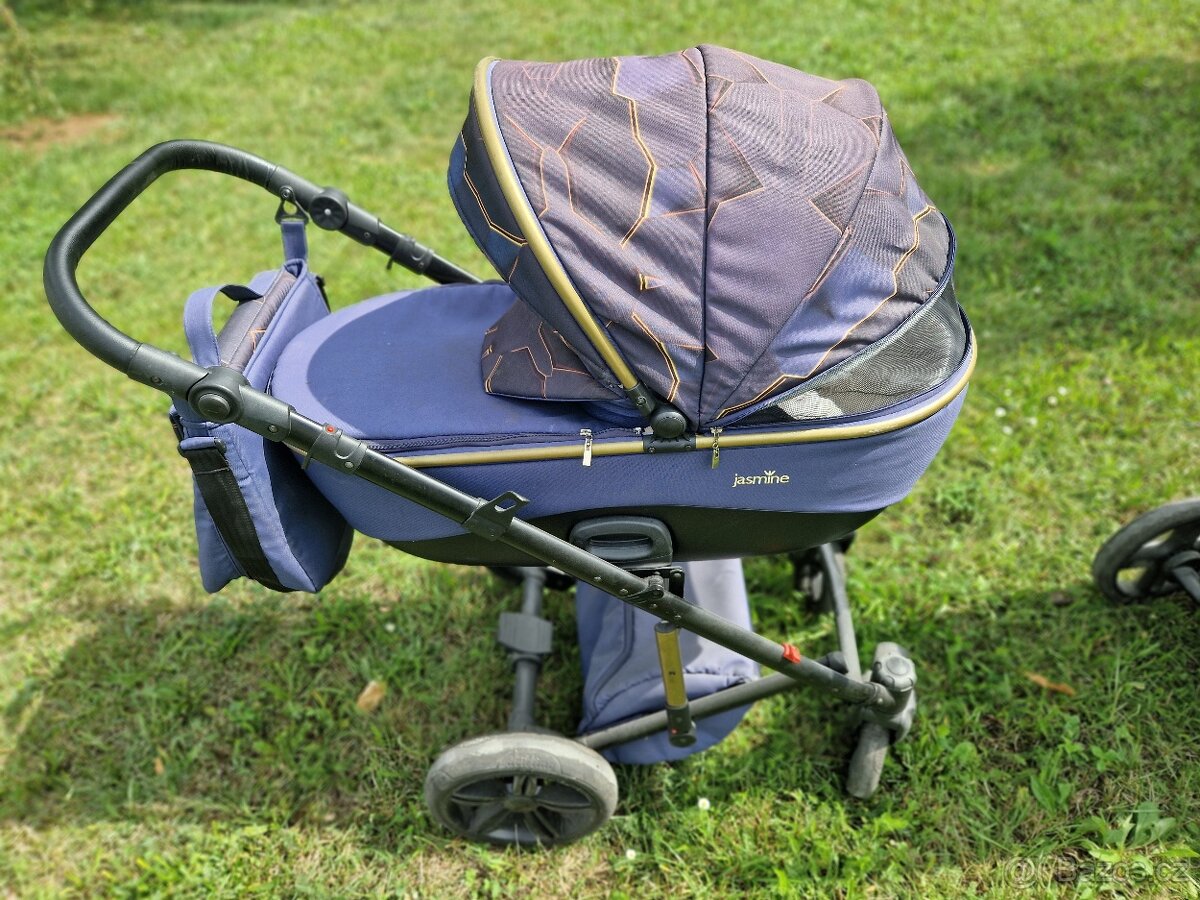 Dětský kočárek JASMINE 2x + autosedačka + síťka proti hmyzu - 5