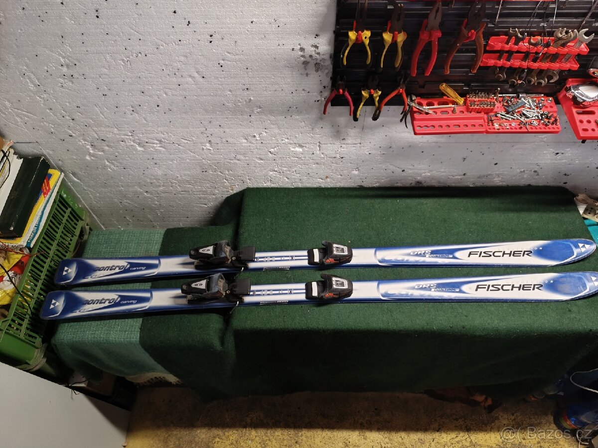 Prodám sjezdové lyže Fischer délka 168 cm - 5