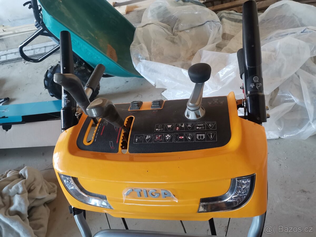 Sněžná pásová fréza - 5