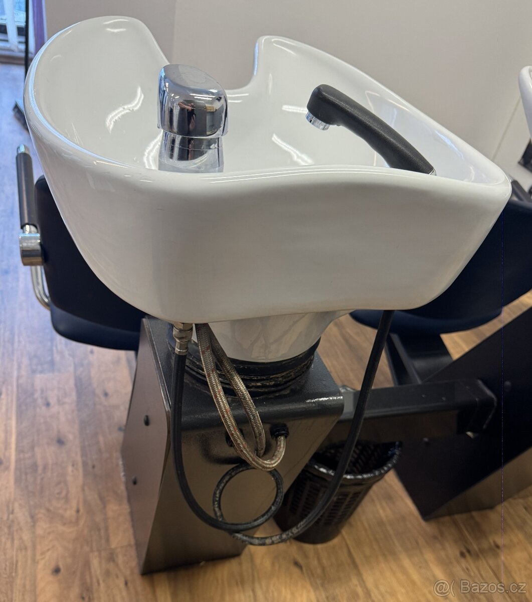 Kadeřnictví - Mycí mísa s křeslem - 5