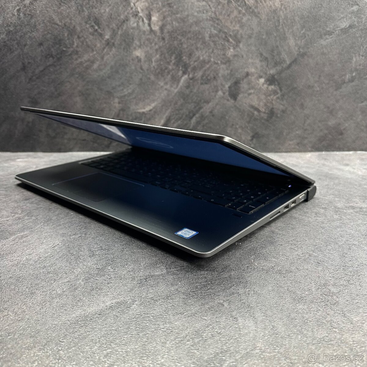 Dell Vostro (8GB | i5 | SSD 256GB) - 5