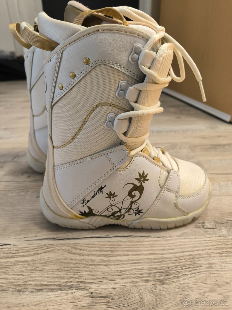 Prodám snowboard Radical 145 cm, dámský - 5