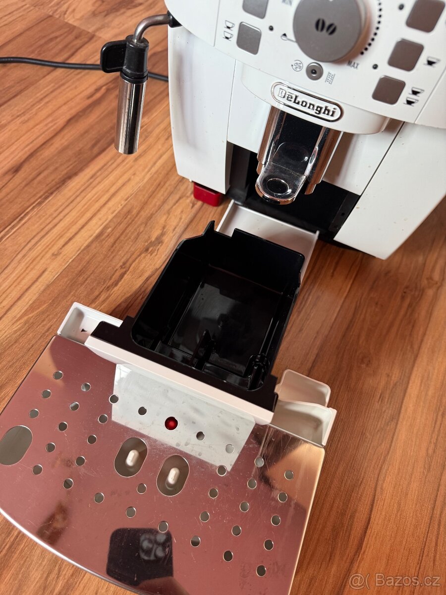 Kavovar delonghi - 5